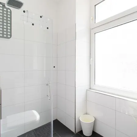 Livesto Easytrip Ii Modernes 2 Apartment, 6 Personen, Wifi Apartmán Wuppertal